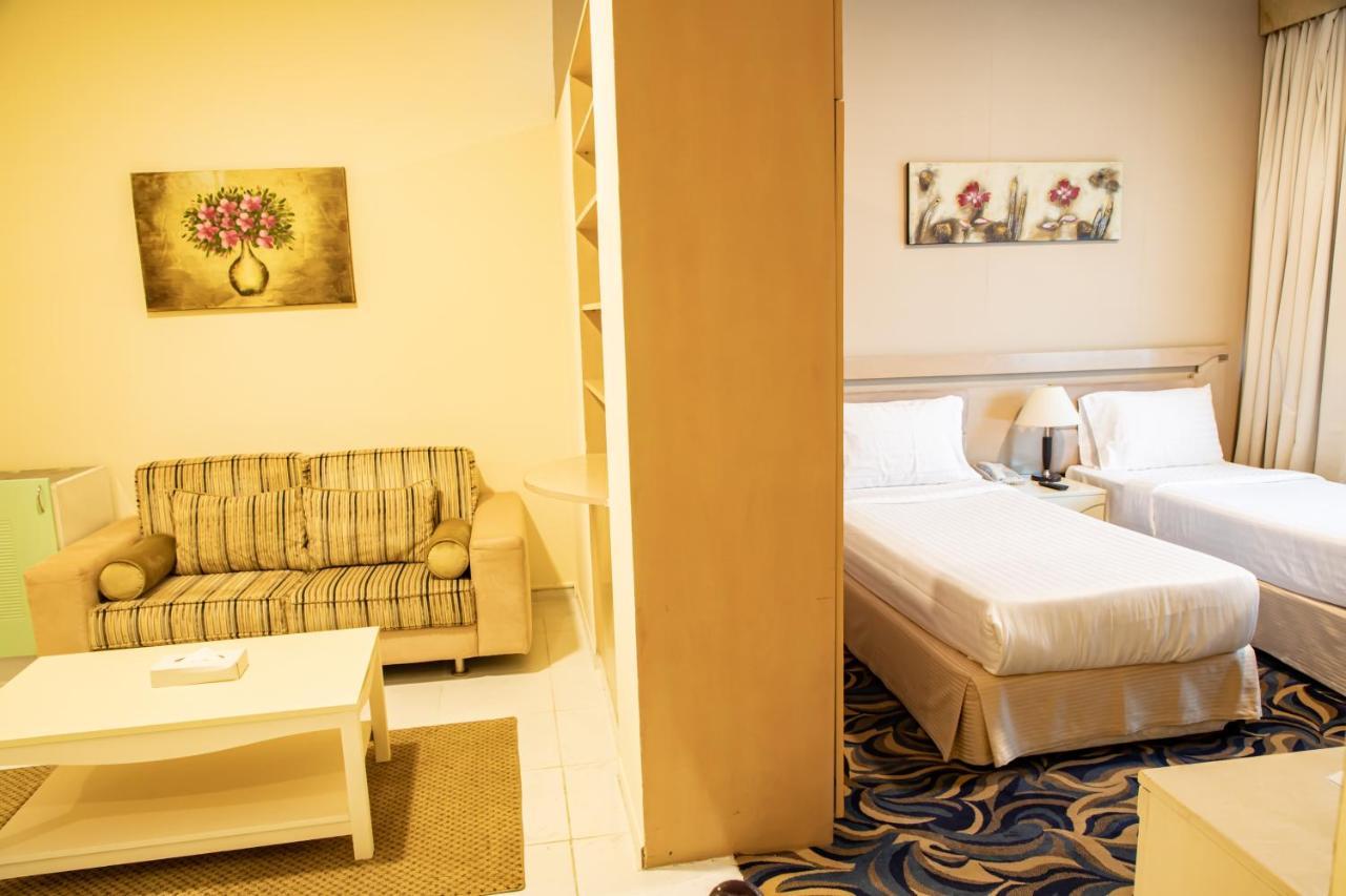 Wescott Pearl Hotel Apartments Dubai Exterior foto