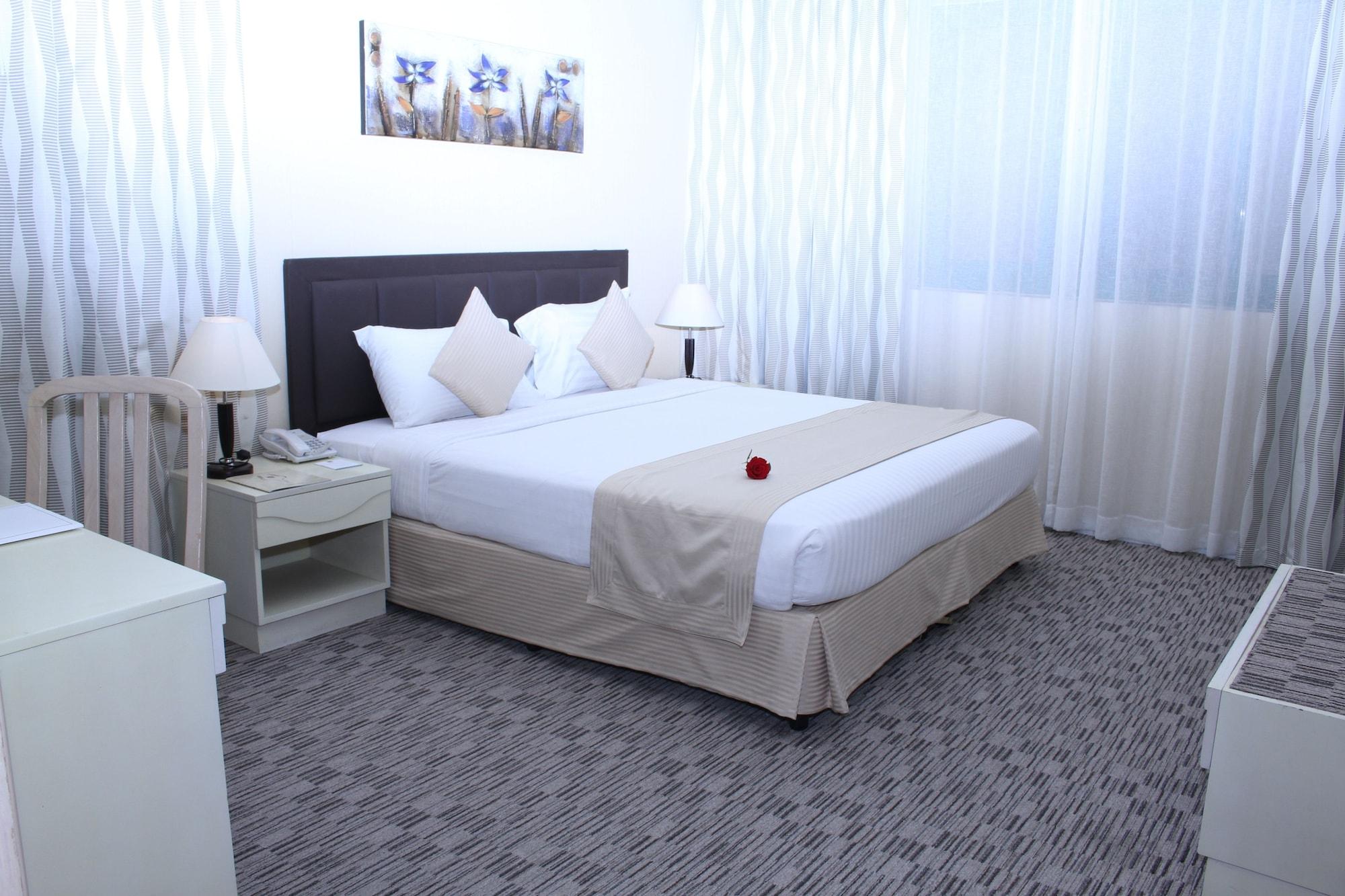 Wescott Pearl Hotel Apartments Dubai Exterior foto