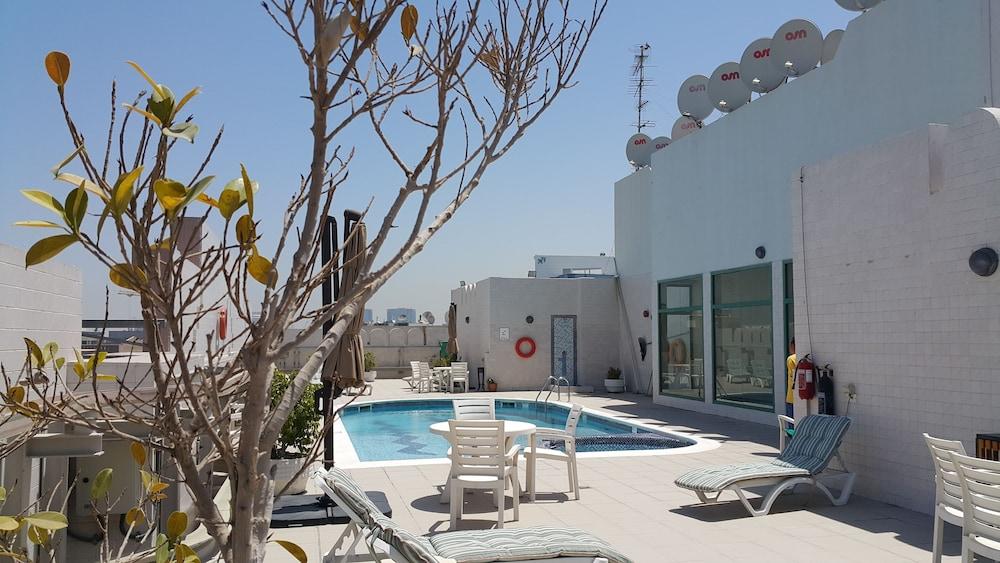 Wescott Pearl Hotel Apartments Dubai Exterior foto